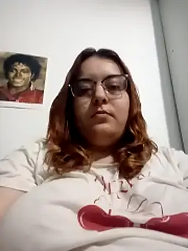 SpicyEmily_XX's cam snapshot