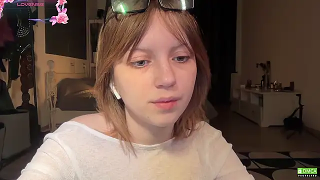 electric_babe's cam snapshot