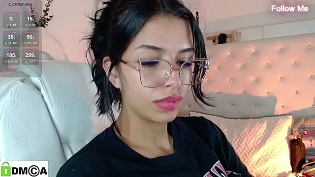 zoe_sexy_latin_19's cam snapshot