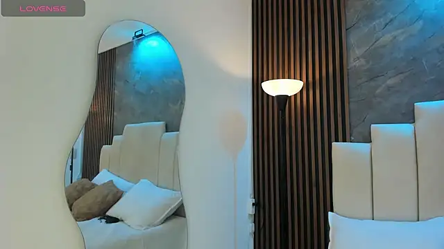 catiusca_reyes_03's cam snapshot