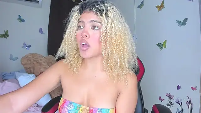 sofiacastillo01's cam snapshot