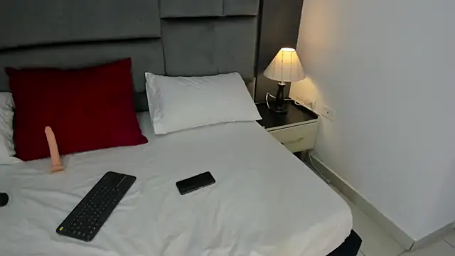 CatleyaSmith's cam snapshot