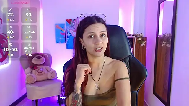 AlanaGarcia19 live sex cam