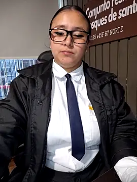 Cute_Penelope's cam snapshot