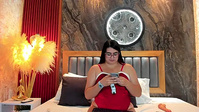 BellaPeers_'s cam snapshot