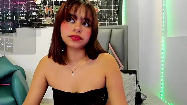 Sofia_villareal's cam snapshot