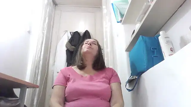 AnnaLive570's cam snapshot