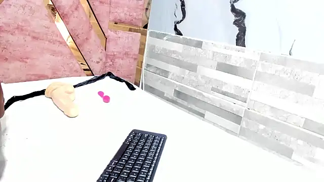 mia_alvares live sex cam