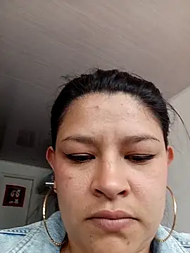 bri_ali's cam snapshot