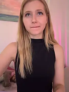 LunaRase's cam snapshot