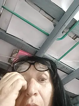 clarita_01's cam snapshot