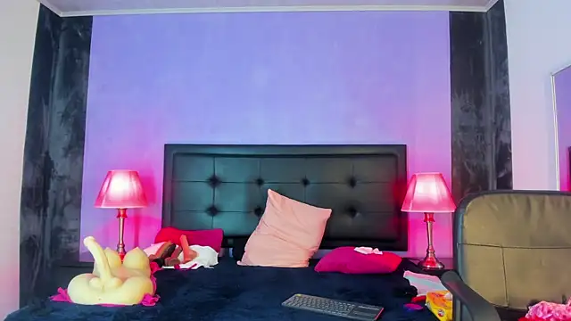 MaduraLuciana's cam snapshot