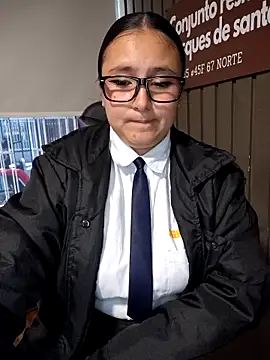 Cute_Penelope's cam snapshot