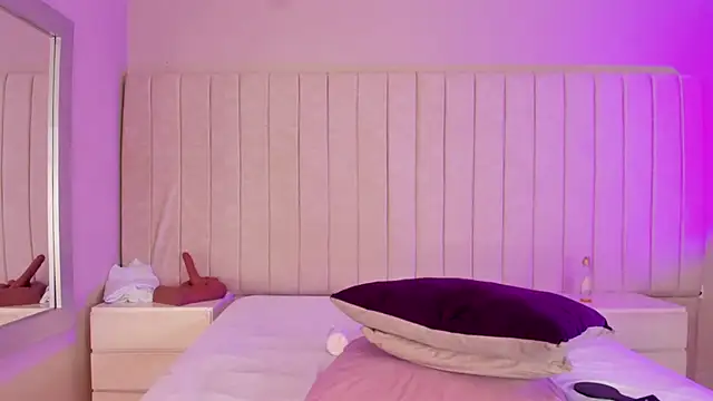 Littleolivia_'s cam snapshot