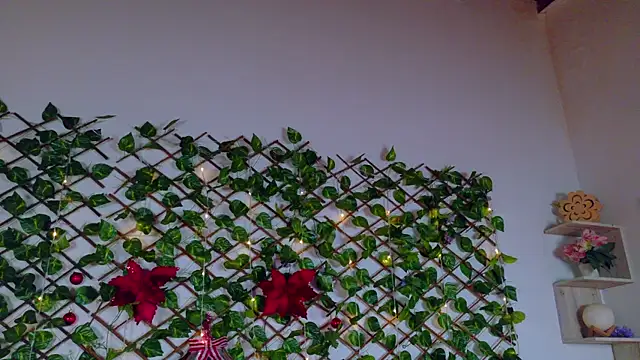 alice_rous21's cam snapshot