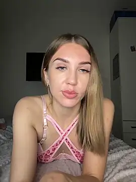 -Foxsin-'s cam snapshot