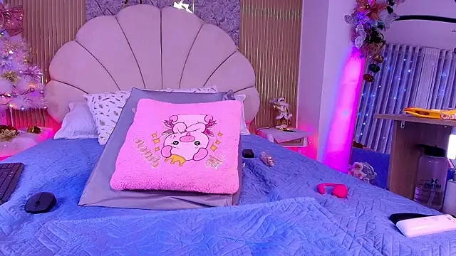 aisha_sh's cam snapshot