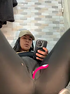 kim_monti's cam snapshot