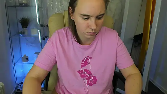 Lika_0ne's cam snapshot