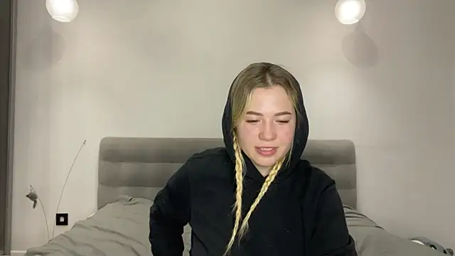 Embersweetbunny live sex cam