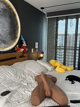 Sarajames's cam snapshot