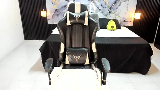 Ivy_16's cam snapshot