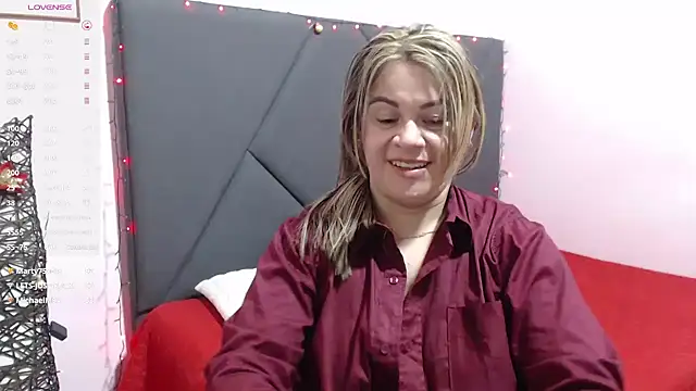 pamela_echeverria's cam snapshot