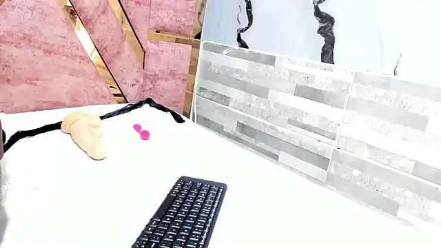 mia_alvares's cam snapshot