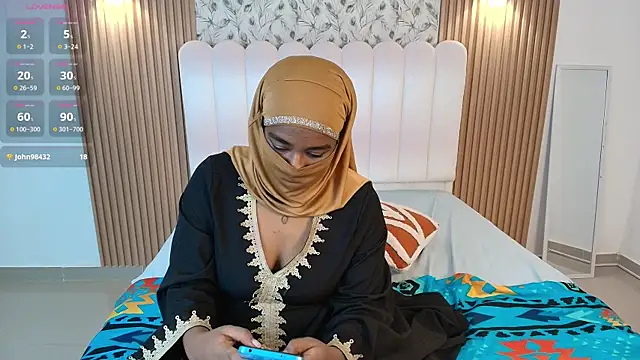 Lina_arabiann's cam snapshot