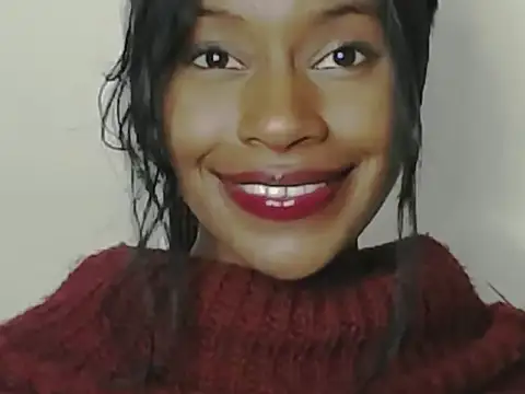 Aliis_Love's cam snapshot