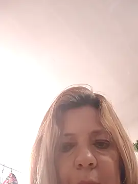 karlaanqui1's cam snapshot