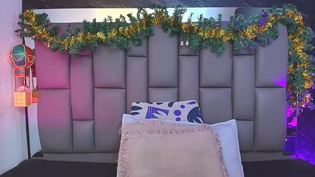 _MiaBrown_'s cam snapshot