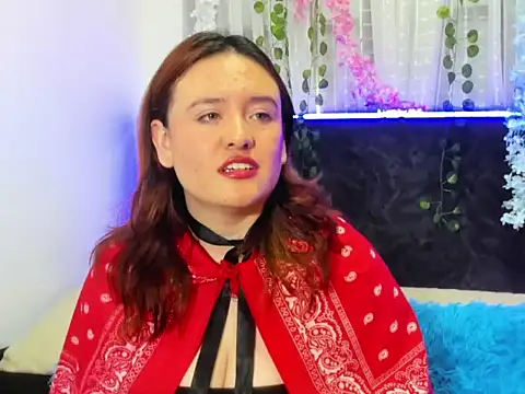 AliaMiller_'s cam snapshot