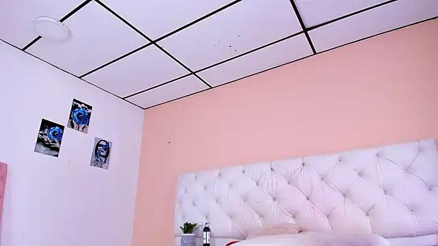 katte_landerr's cam snapshot