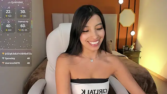 Tiffany_Low's cam snapshot