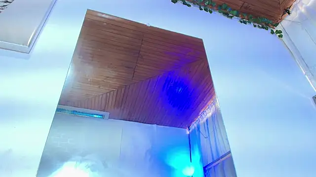 Naia_x's cam snapshot