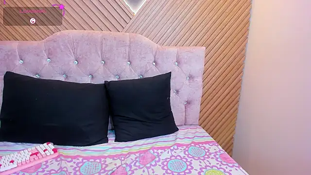 EvaaLovia1's cam snapshot