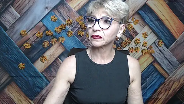 EllaBonito's cam snapshot