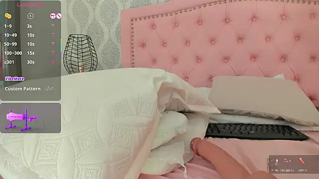 martina_rivera_'s cam snapshot