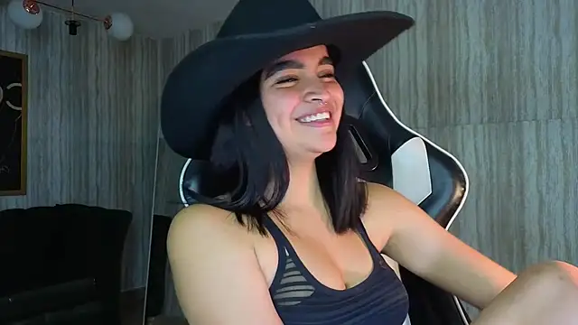 clementine_t's cam snapshot