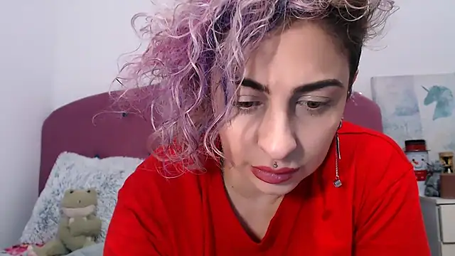 AAARUNY's cam snapshot