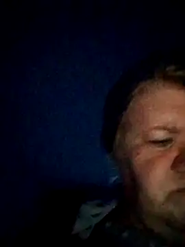 LusiyaGold5's web cam