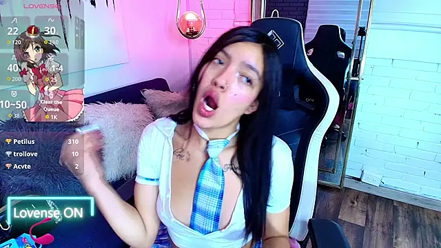 CinnamonHeat's cam snapshot