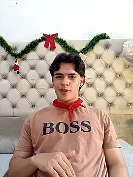 BenitoSaenz's cam snapshot