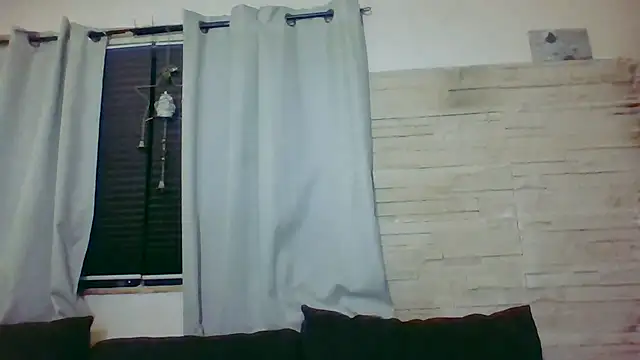 DevilsAngel13's cam snapshot