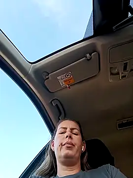 uber_babe's cam snapshot