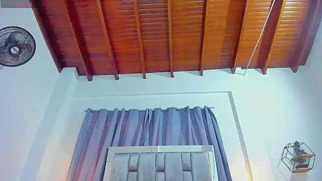 milfhorny_69's cam snapshot