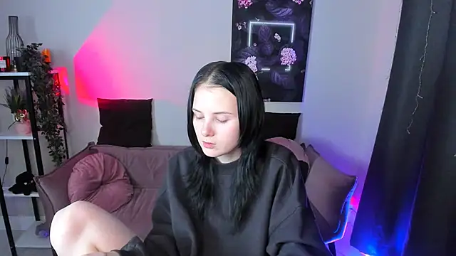 Leila_xxBaby's cam snapshot