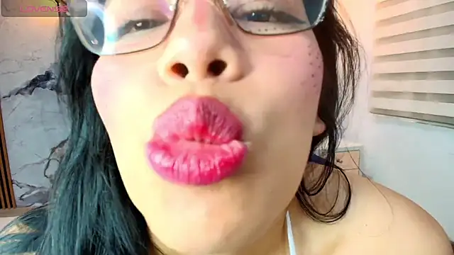 EsmeraldaChantre's cam snapshot