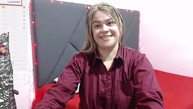 pamela_echeverria's cam snapshot